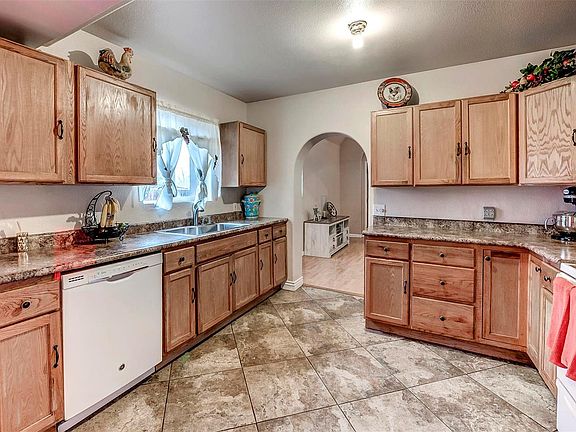 5th image of 2545 W Mosier Pl