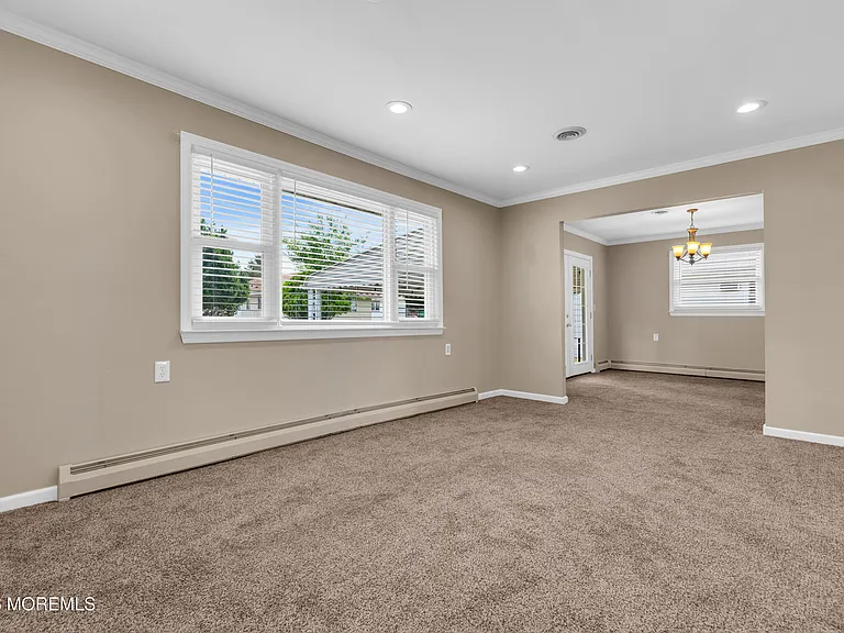 510 Jamaica Blvd — Photo 9
