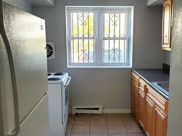 142-143 N Walnut St #11A