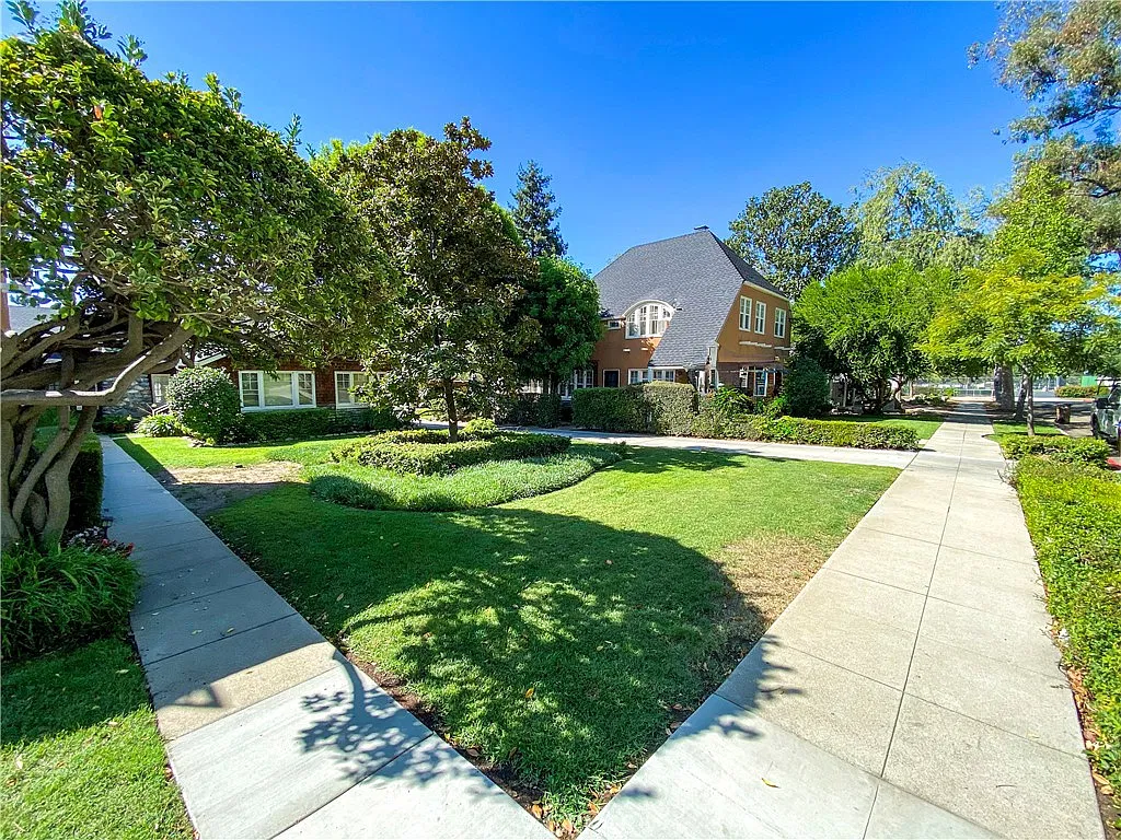 1 bed, 500 sqft, $2,000 — Photo 2