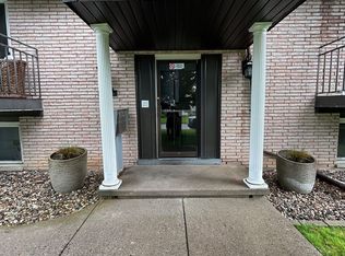 29 McNichol Ave #5, Quinte West, ON K8V 2R5