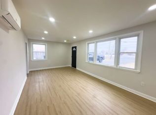 727 W County Line Rd, Hatboro, PA 19040