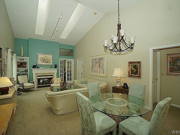 2nd image of 48 Spicebush Ln