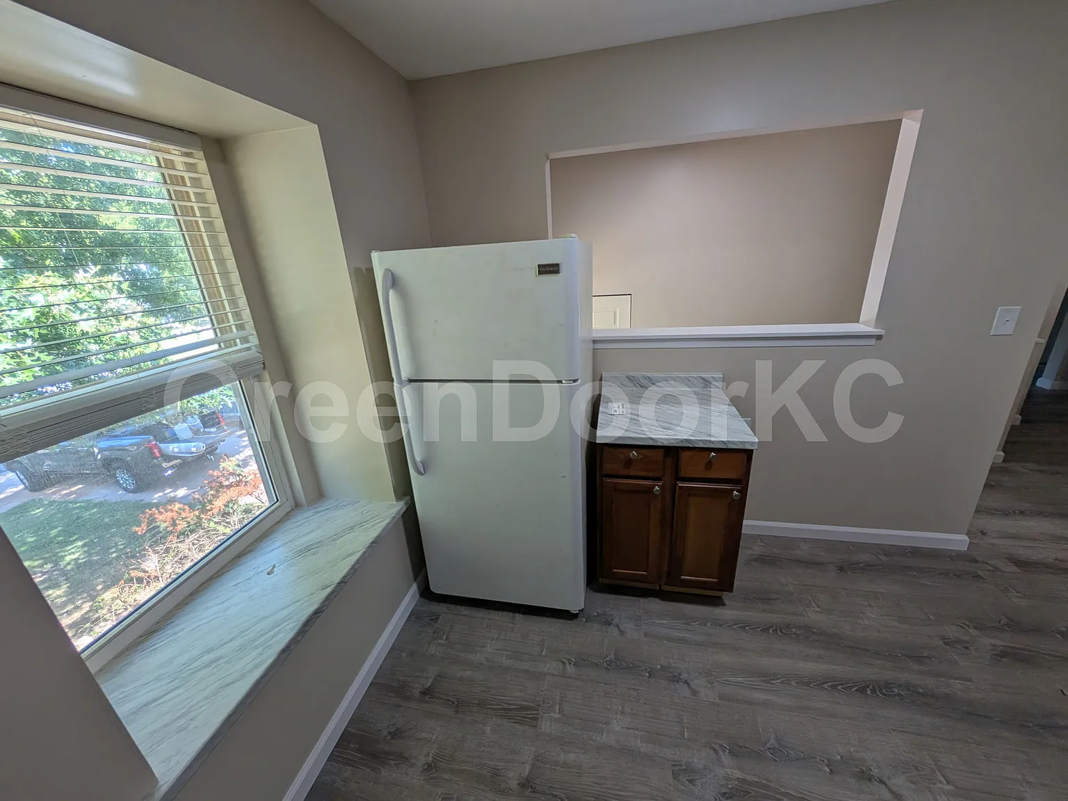 7805-7807 Kessler Lane - 7807 — Photo 4