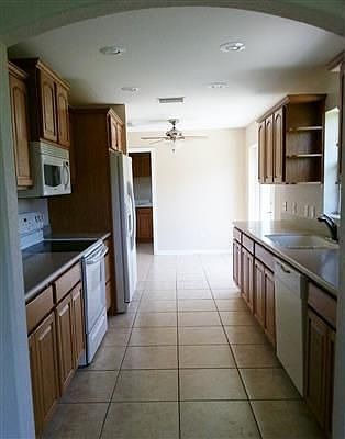 2nd image of 1545 Tamah Blvd