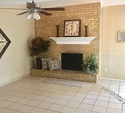 5th image of 926 Live Oak Dr