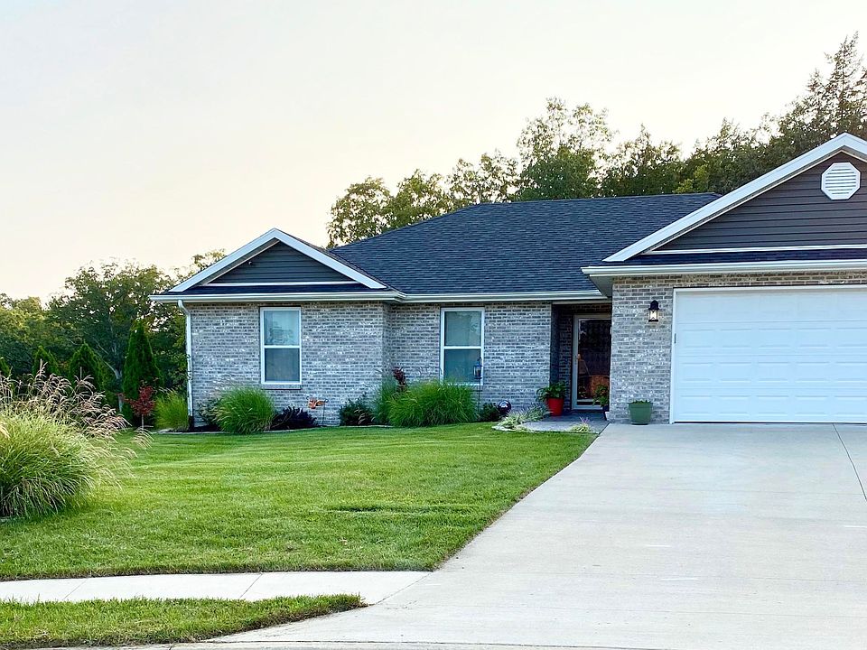 1st image of 275 Davis Dr