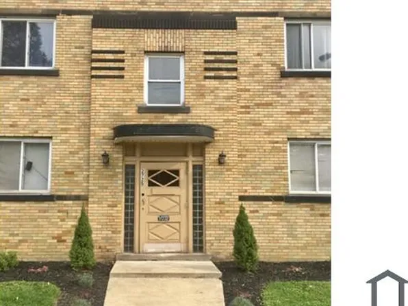 2725 Noble Rd, Cleveland, OH