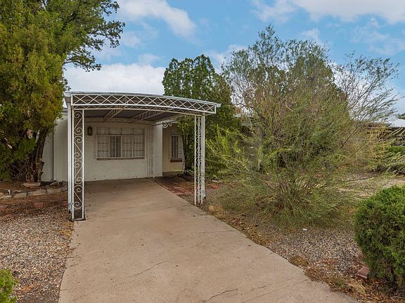 2nd image of 624 Ortiz Dr SE
