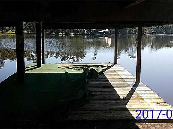 5th image of 695 Sherwood Forest Dr