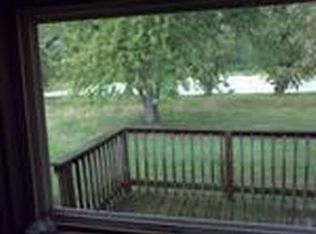 9170 Peck Rd, Mantua, OH 44255