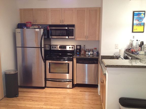 5th image of 1333 W Broad St Floor 4