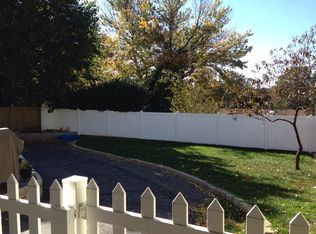 12 Rainbow Rd, Norwalk, CT 06851