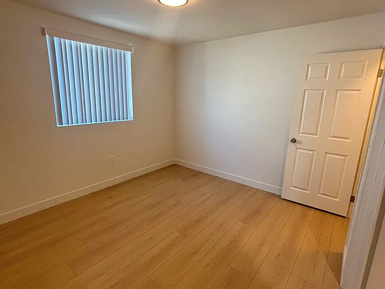 4327 Honduras St — Photo 22