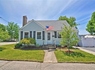 15 Weldon St, Pawtucket, RI 02861