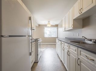 7606 156st, Edmonton, AB T5R 4K6