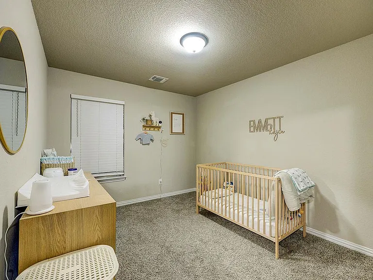 4140 Van Ness Ave — Photo 23