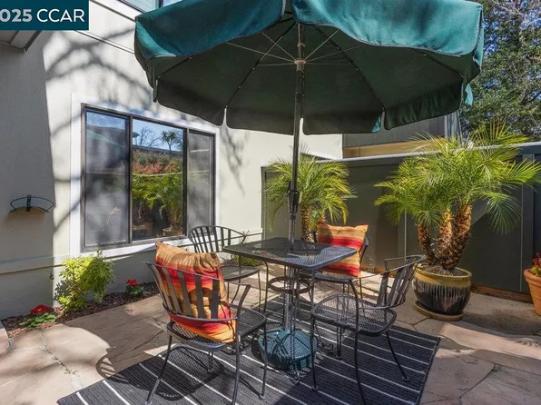 2061 Pine Knoll Dr Unit 4, Walnut Creek, CA 94595