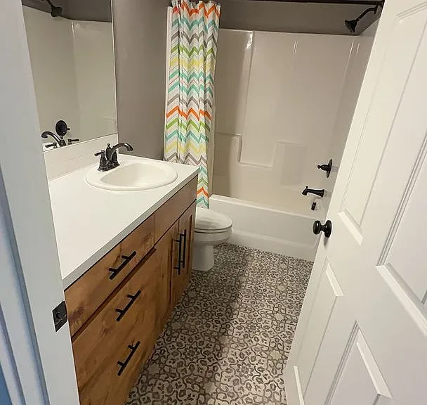 2728 NE Black Oak Pl — Photo 14