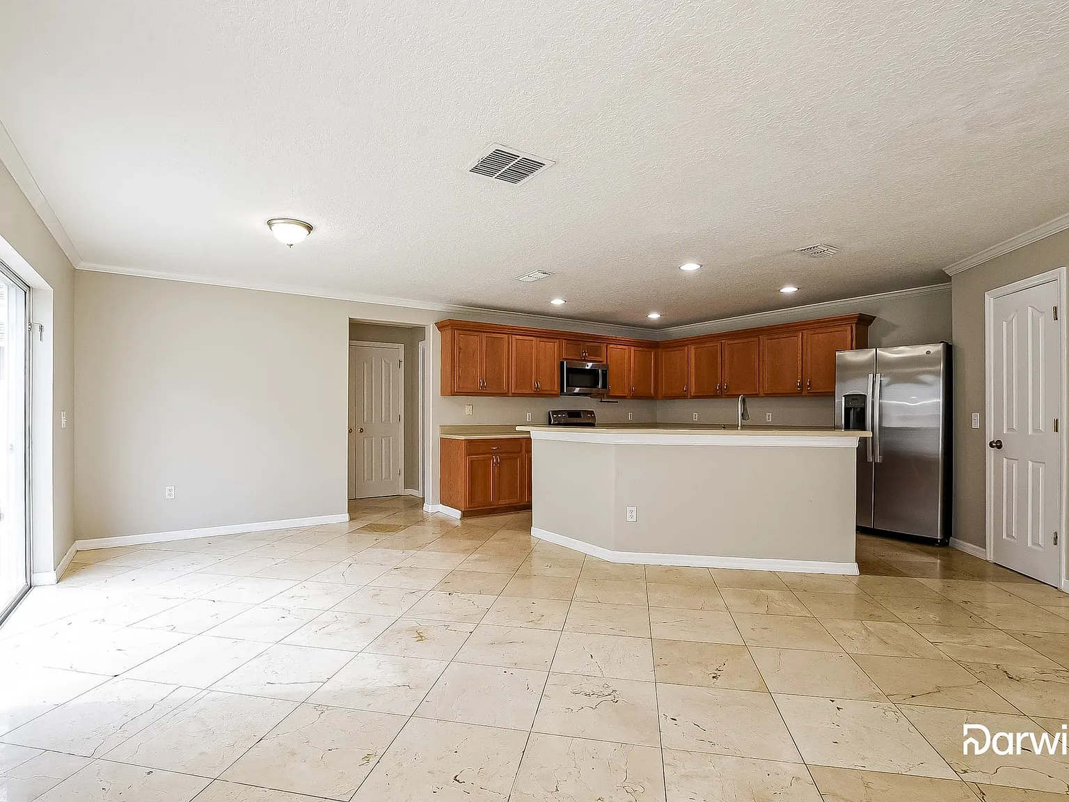 4 bed, 2.5 bath, 2620 sqft, $2,655 — Photo 3
