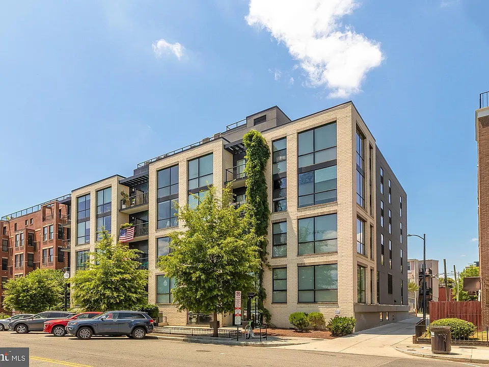 1628 11th St NW #208
