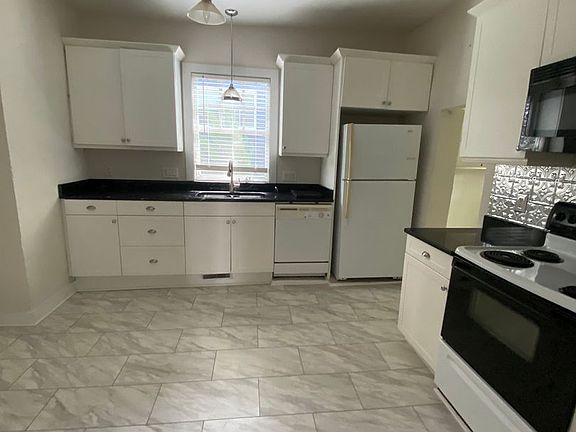 3rd image of 2409 Bedford Ave