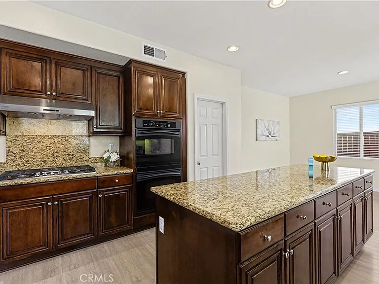 29535 Hyperion St — Photo 15