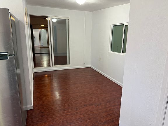 4th image of 18581 Cox Ave