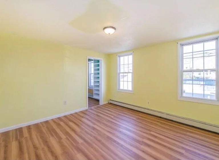 419 42nd St #2 — Photo 7