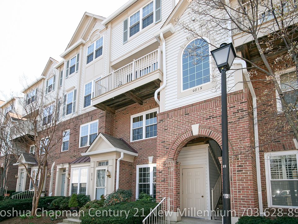 1st image of 6015 Terrapin Pl Unit 301