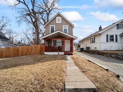 3722 Rollins Ave, Des Moines, IA, 50312