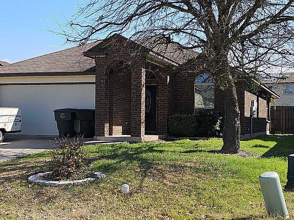 3rd image of 5901 Huntington Dr