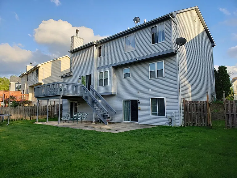 1906 Armwood Ln — Photo 21