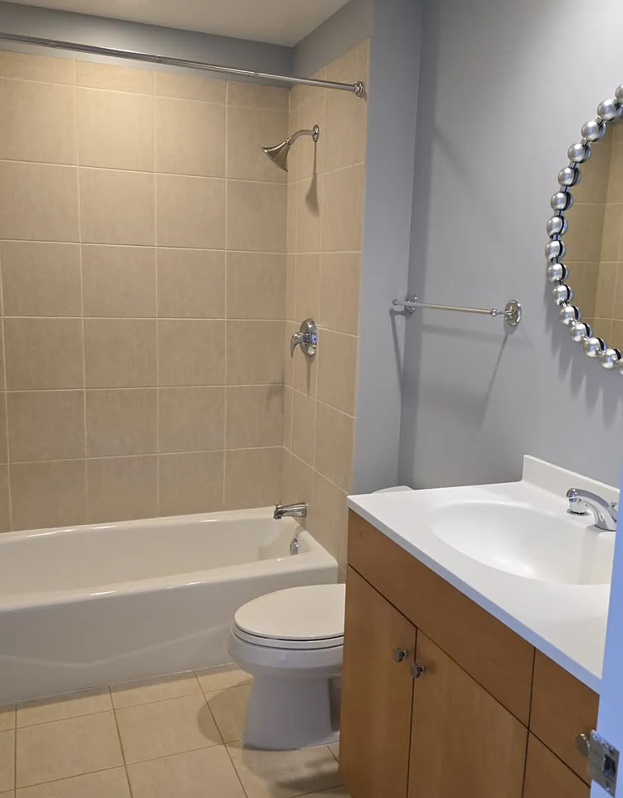 3 bed, 1901 sqft, $6,500 — Photo 1