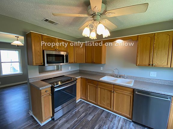 5th image of 1318 Highland Dr