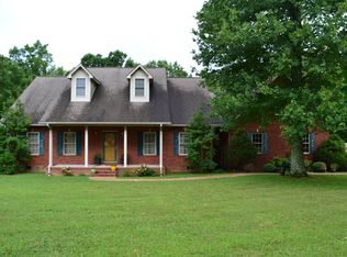 705 Wallace Way, Grimsley, TN 38565