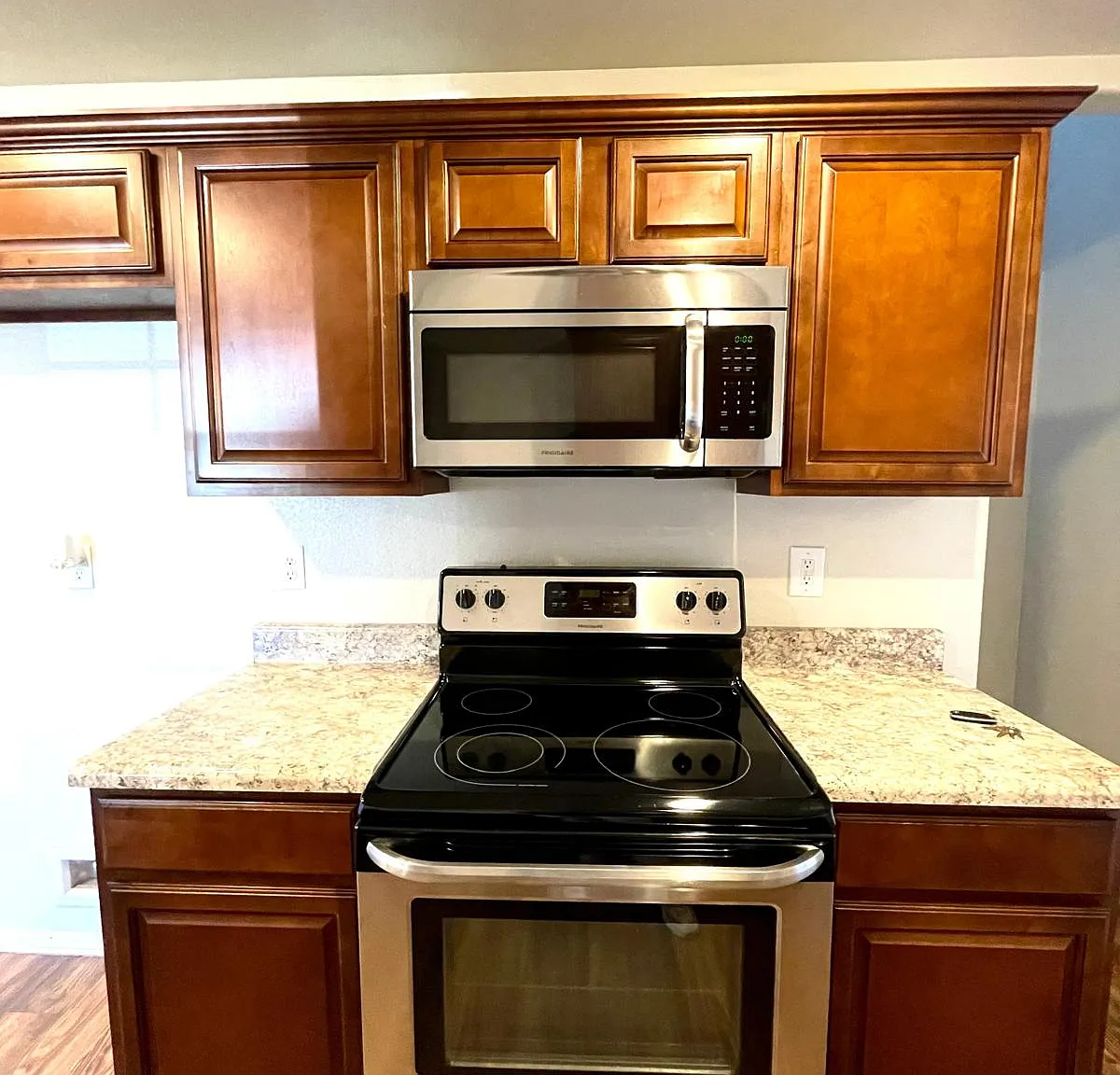 3 bed, 1722 sqft, $1,850 — Photo 2
