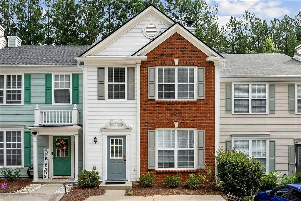 2 bed, 2.5 bath, 1428 sqft, $1,900 — Photo 1