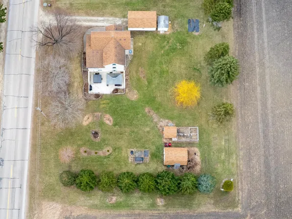 108 Center St, Freeborn, MN 56032