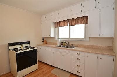 4th image of 1616 Stevens Ave