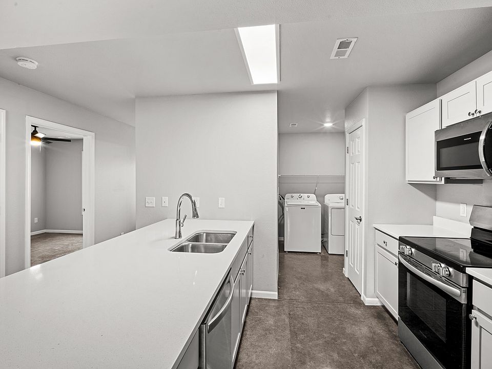1st image of 30 Lilac Ln #D