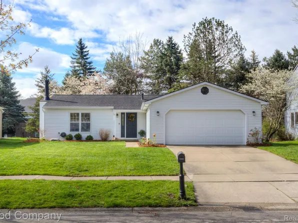 1700 Northbrook Dr, Ann Arbor, MI 48103