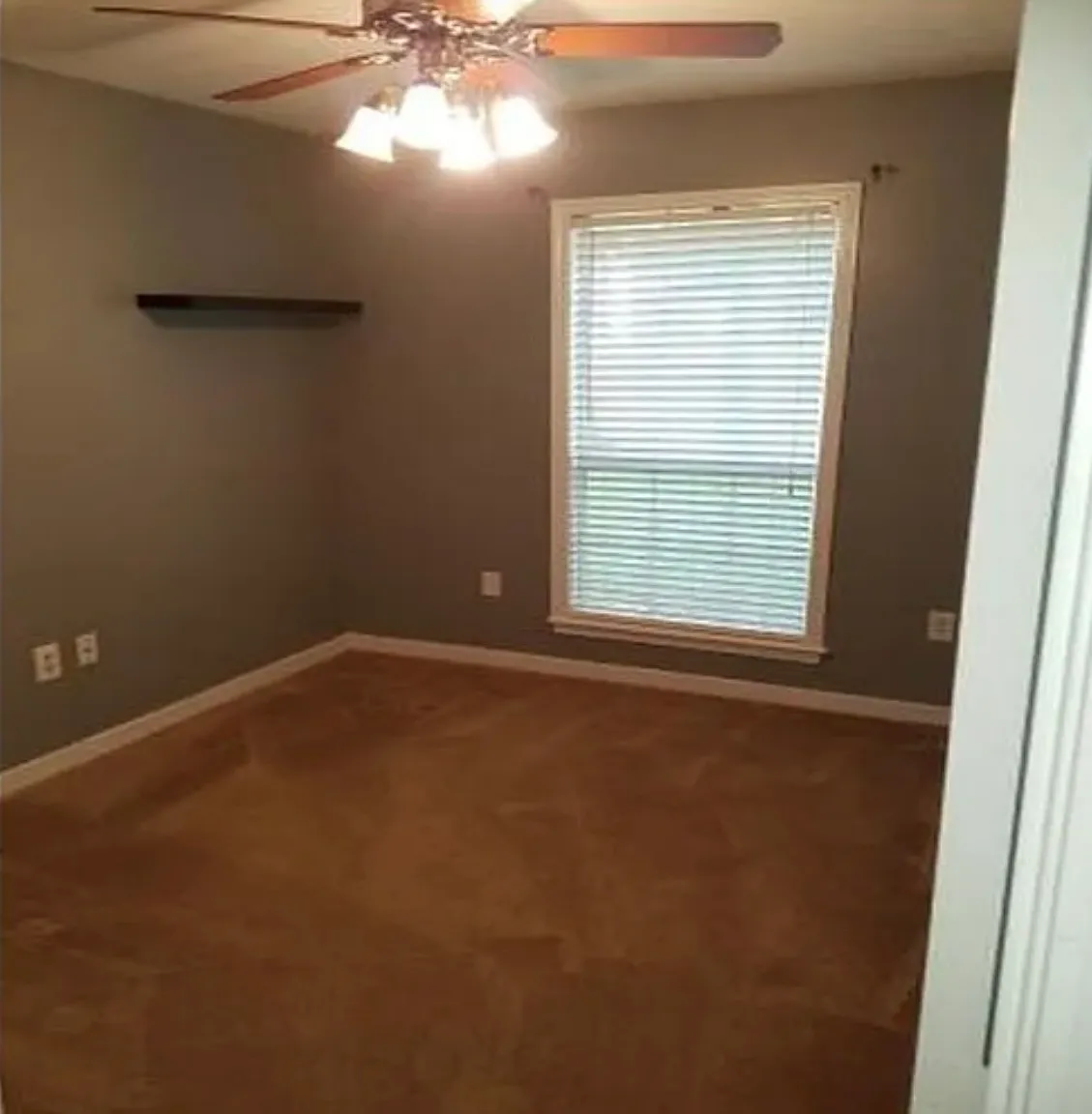 3 bed, 1200 sqft, $2,000 — Photo 3