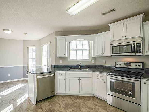 3rd image of 275 Chloe Belle Cir