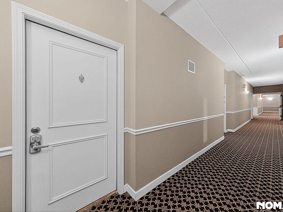 5th image of 787 Graceland Ave Unit 302