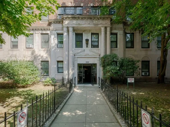 2001 Commonwealth Ave APT 11, Brighton, MA 02135