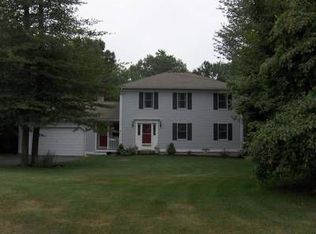 54 Pamela Ct, Saunderstown, RI 02874