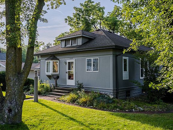2nd image of 1603 Rainbow Dr