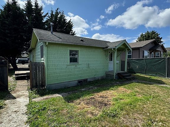 3rd image of 1521 N 3rd Street