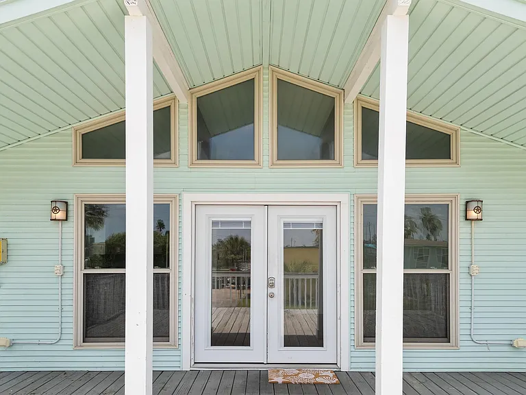 4014 Kent Dr — Photo 2